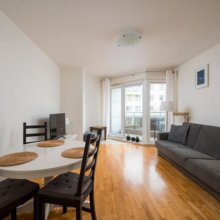 Metro Ksiecia Janusza Cosy Apartment Varşovia Exterior foto
