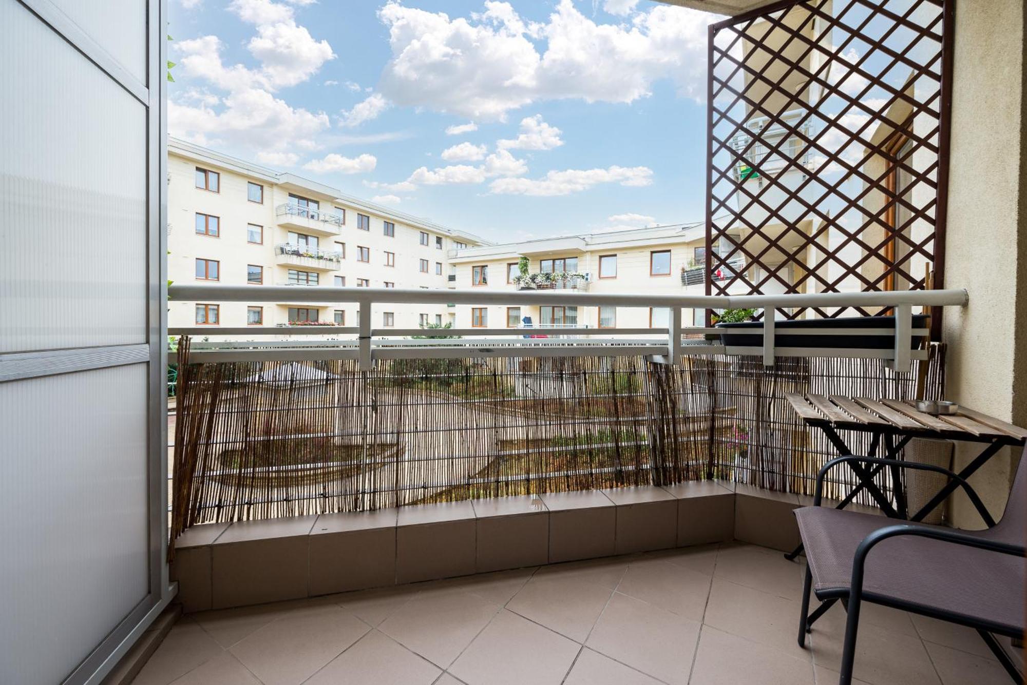 Metro Ksiecia Janusza Cosy Apartment Varşovia Exterior foto